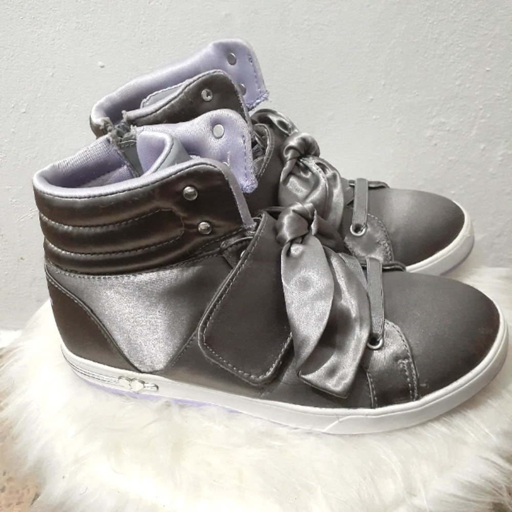 Skechers Sneakers Girls Size 4